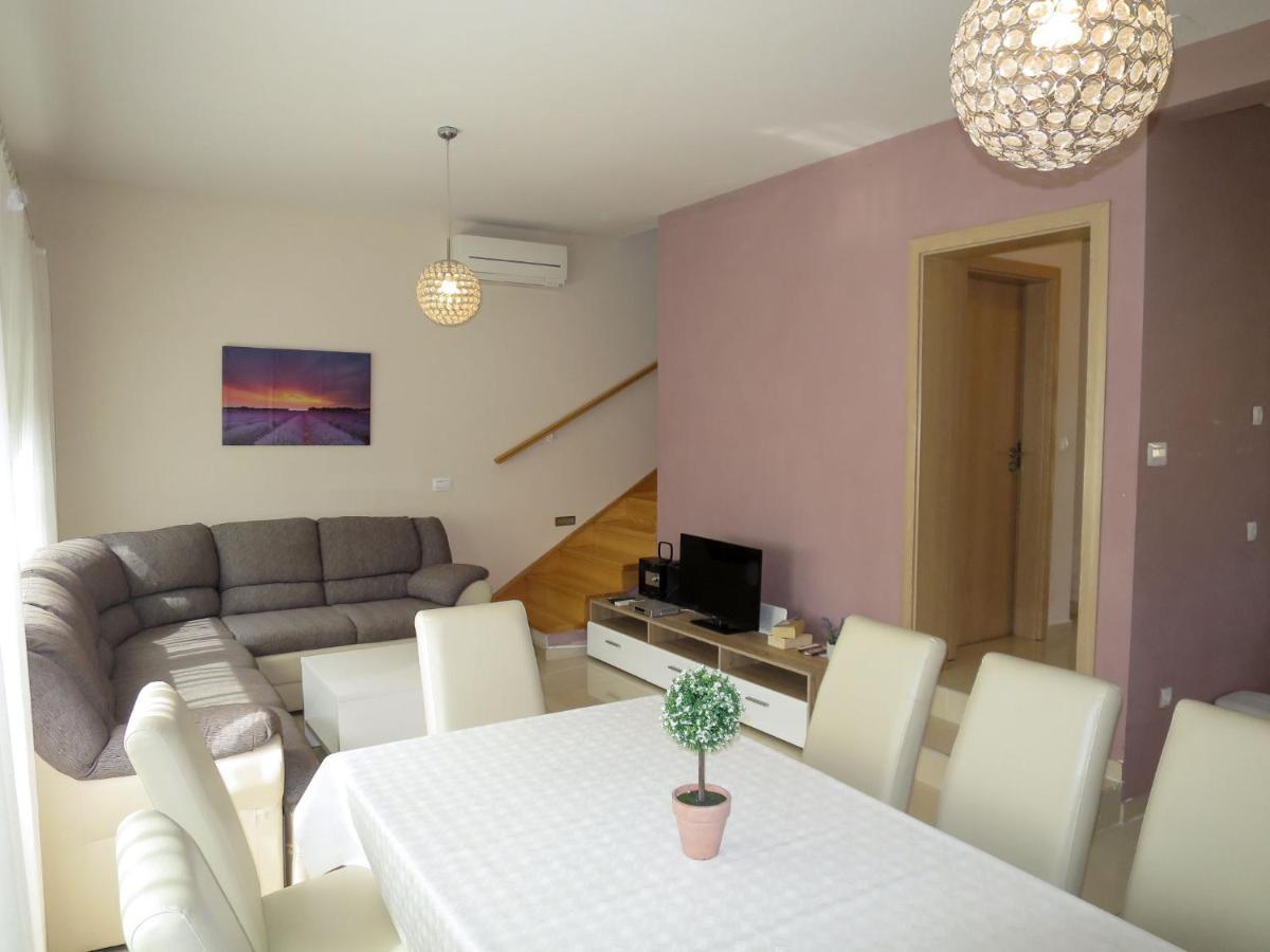 Holiday Home Silvija - Zad107 By Interhome Ζαντάρ Εξωτερικό φωτογραφία